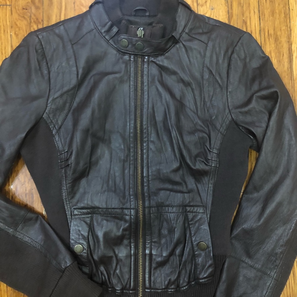 Jacket - Picture 3 of 4